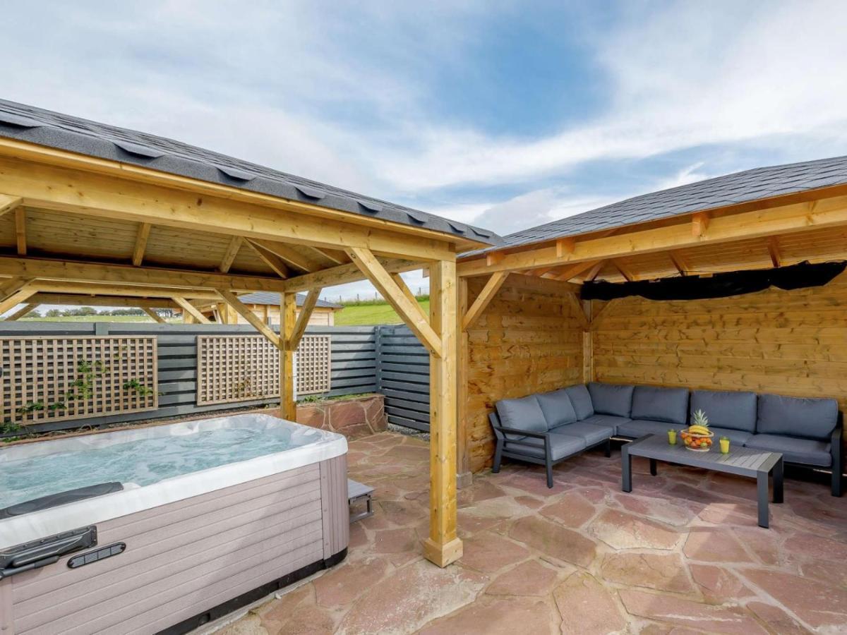Holiday home Westertonhill 4 Newbuild With Hot Tub Option *