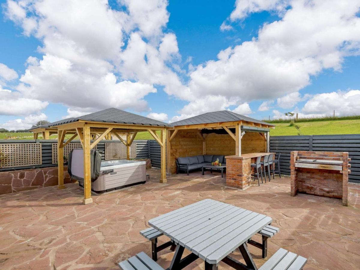 Holiday home Westertonhill 4 Newbuild With Hot Tub Option *